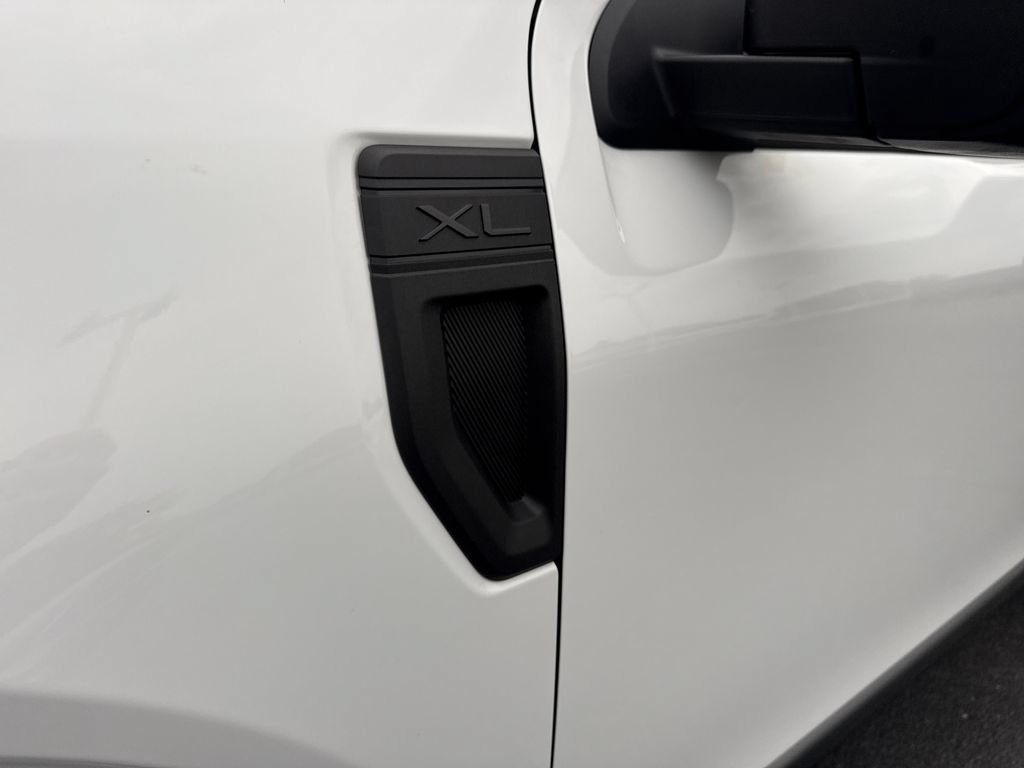Used 2025 Ford Maverick XL FWD image 21