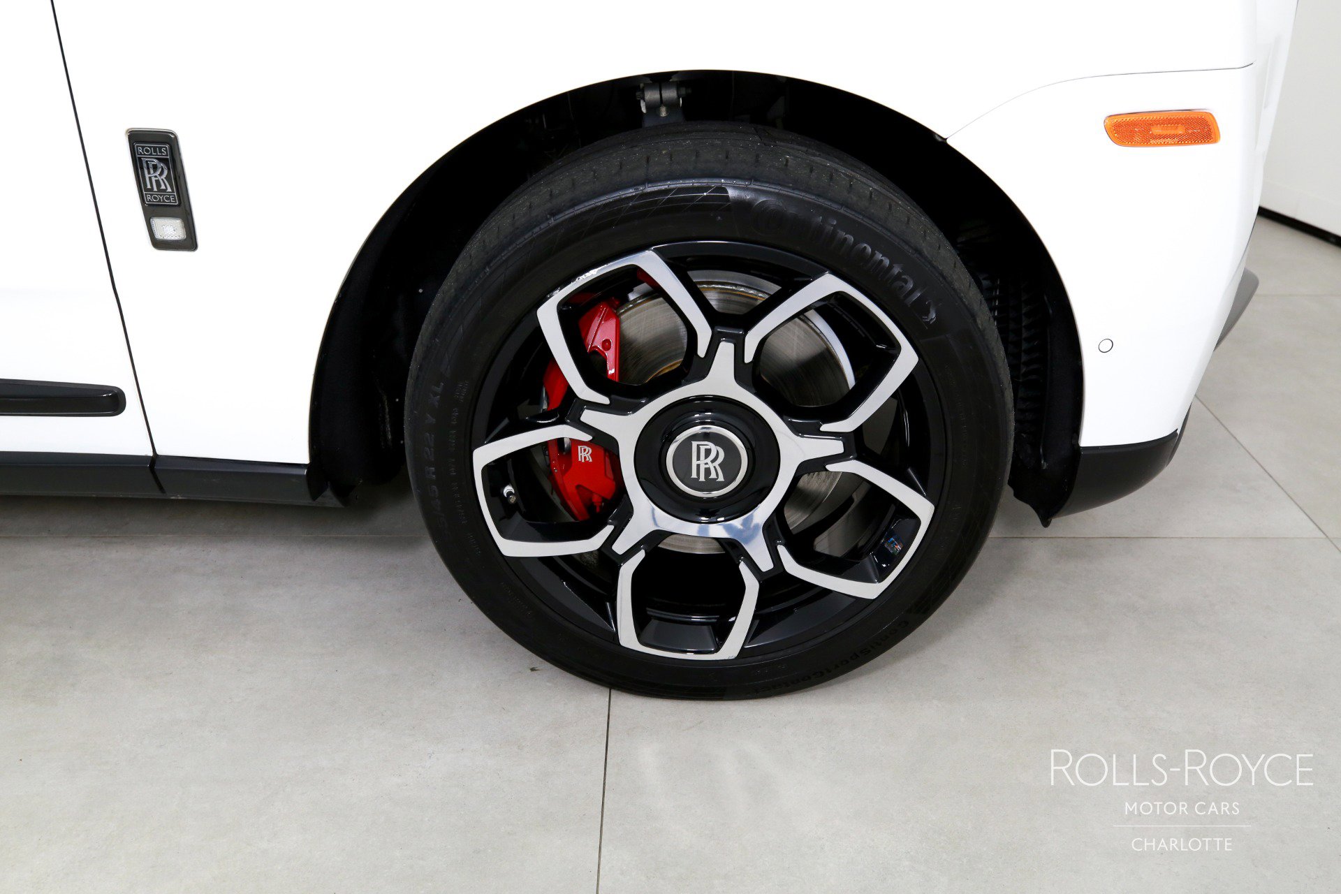 Used 2021 Rolls-Royce Cullinan Black Badge image 41