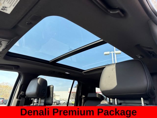 Used 2021 GMC Yukon XL Denali w/ Denali Premium Package image 16
