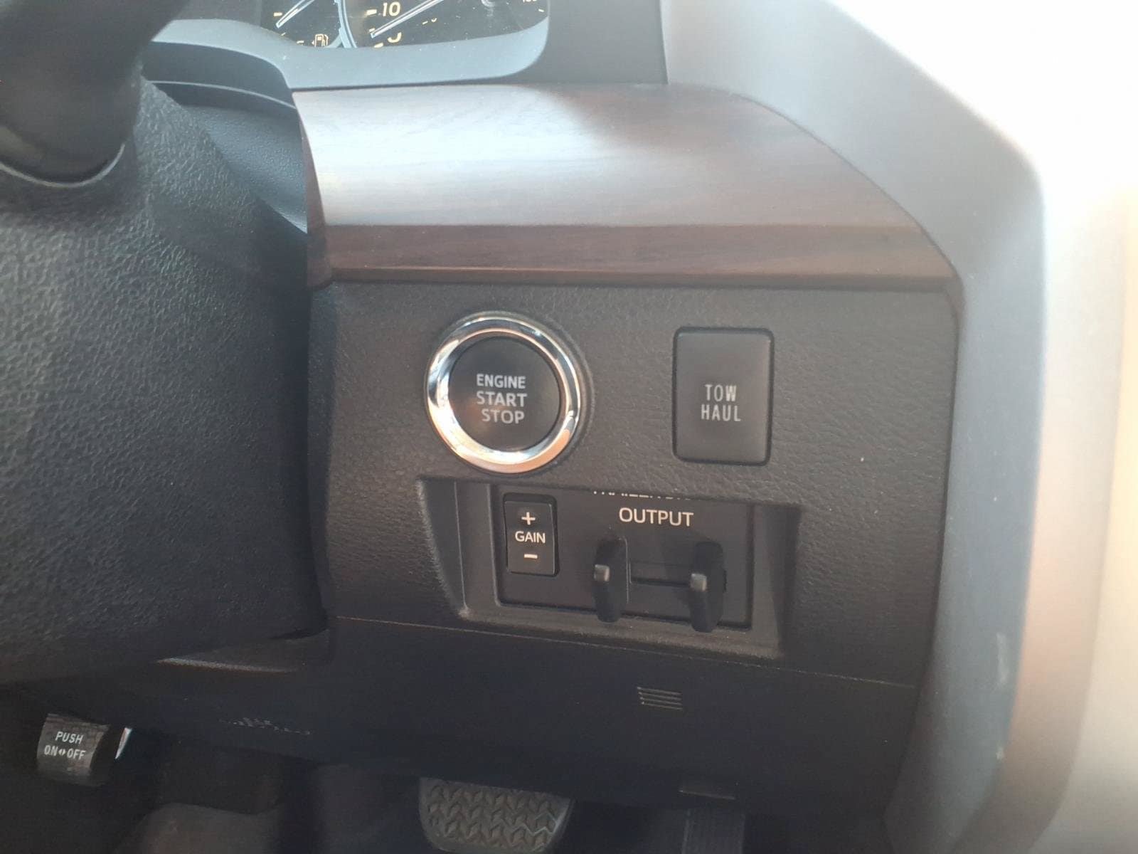Used 2020 Toyota Tundra Limited RWD image 21