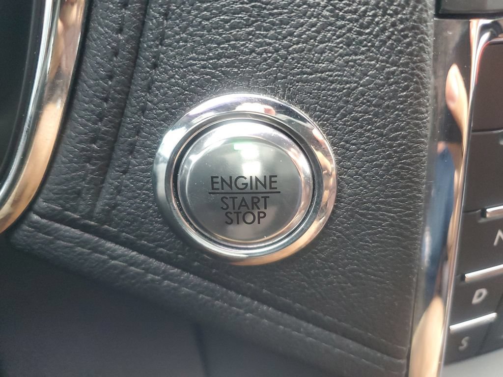Used 2017 Lincoln Continental Reserve w/ Climate Package FWD image 27