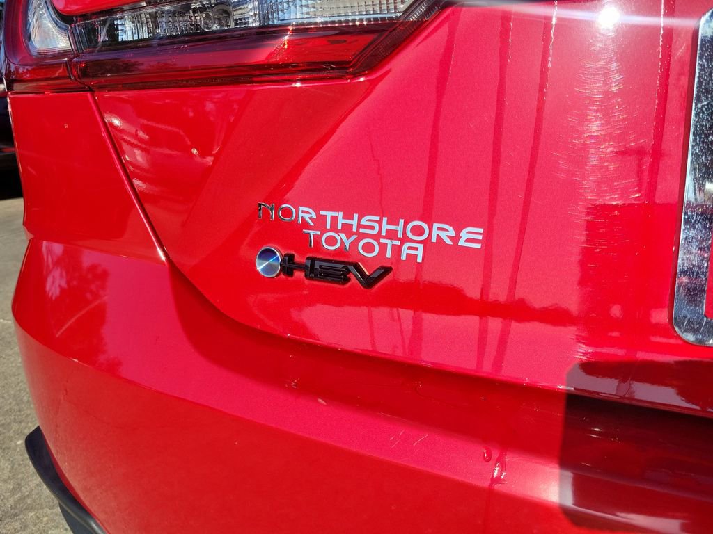 Used 2025 Toyota Camry SE w/ Convenience Package FWD image 11