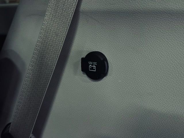 Used 2023 Chrysler Voyager LX image 11