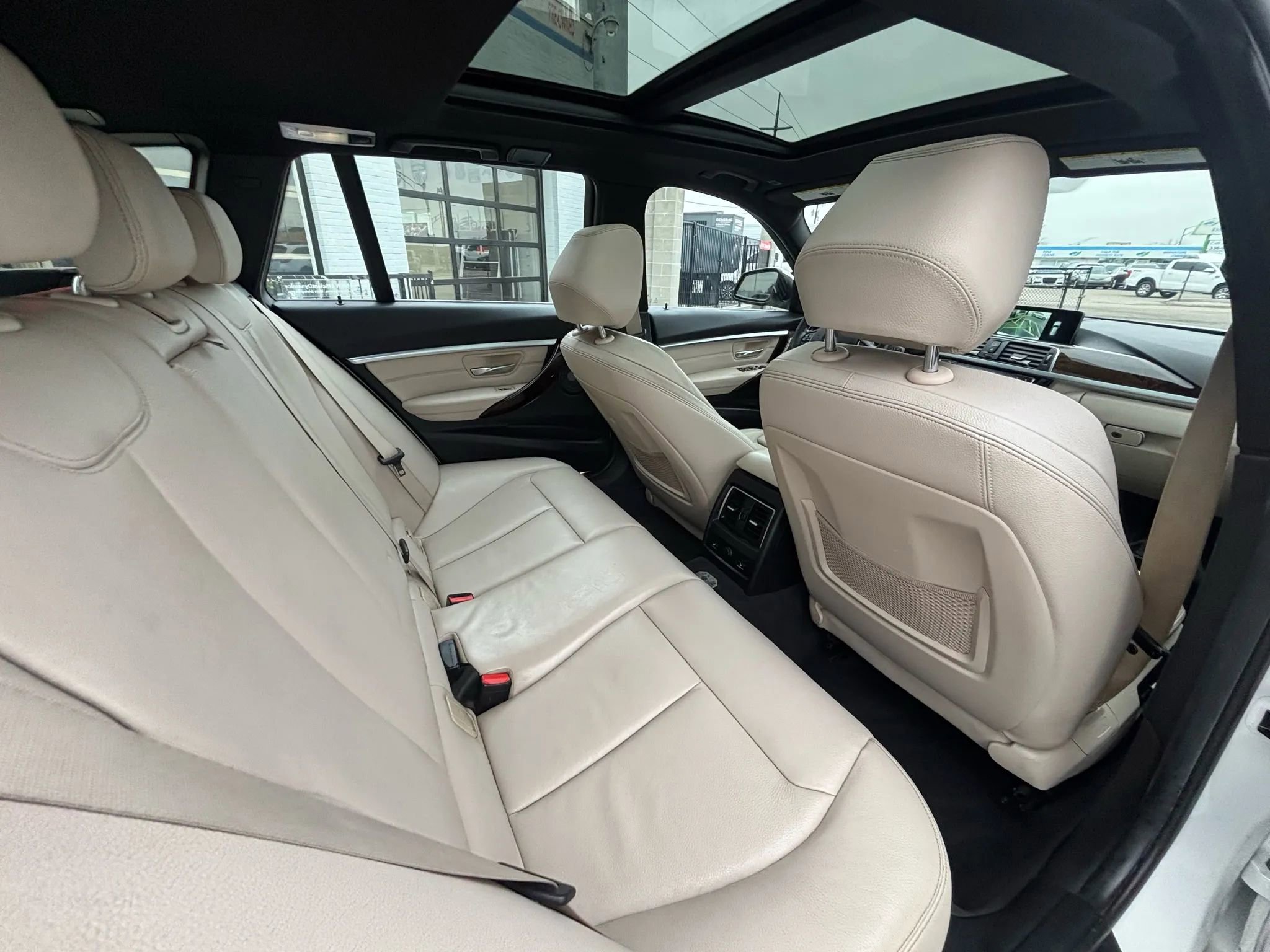 Used 2016 BMW 328d xDrive Wagon image 15