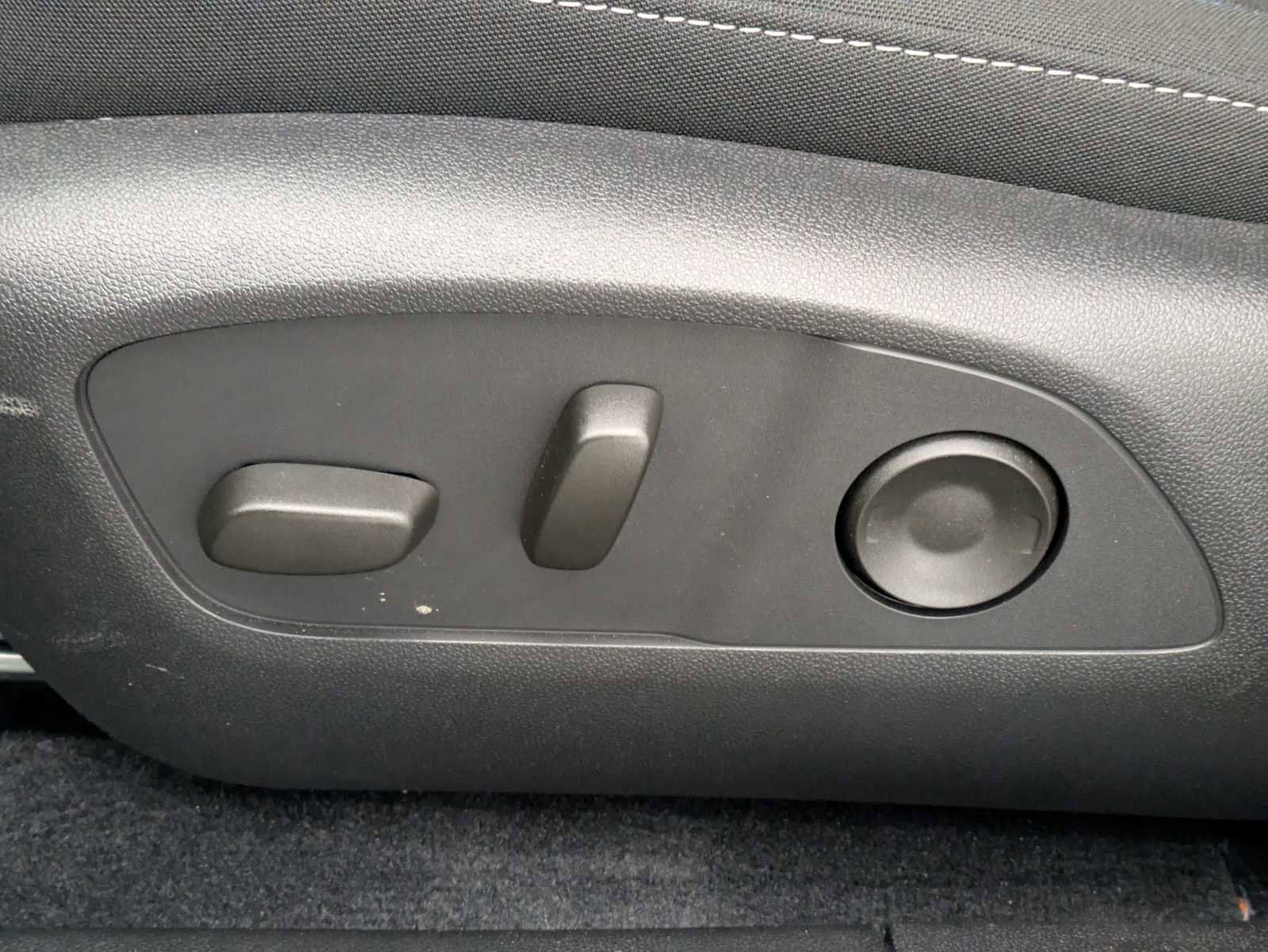 New 2026 Chevrolet Equinox EV LT w/ Comfort Package image 17