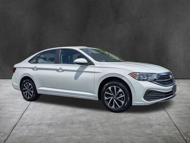 Used 2024 Volkswagen Jetta S FWD image 2