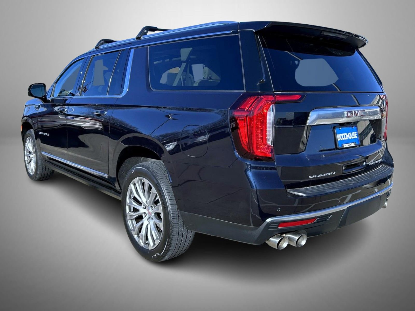 Used 2022 GMC Yukon XL Denali image 7