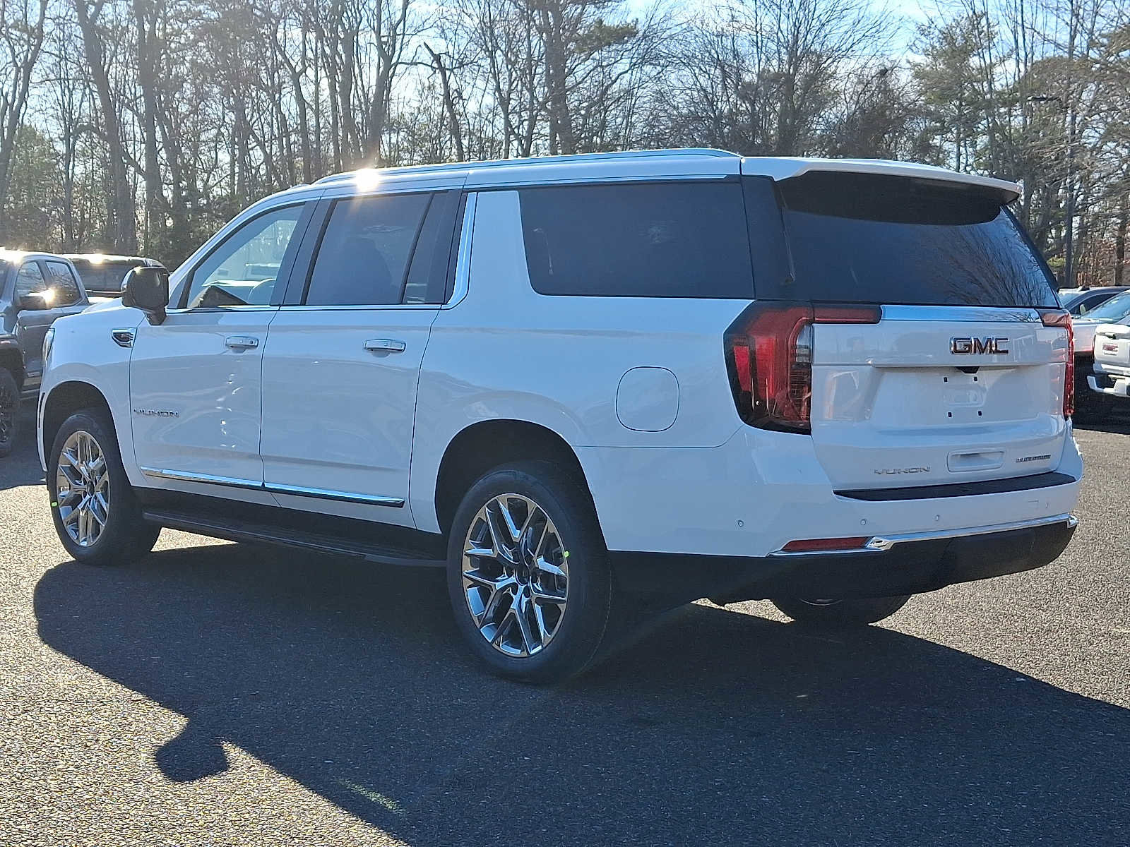 New 2026 GMC Yukon XL Elevation image 3