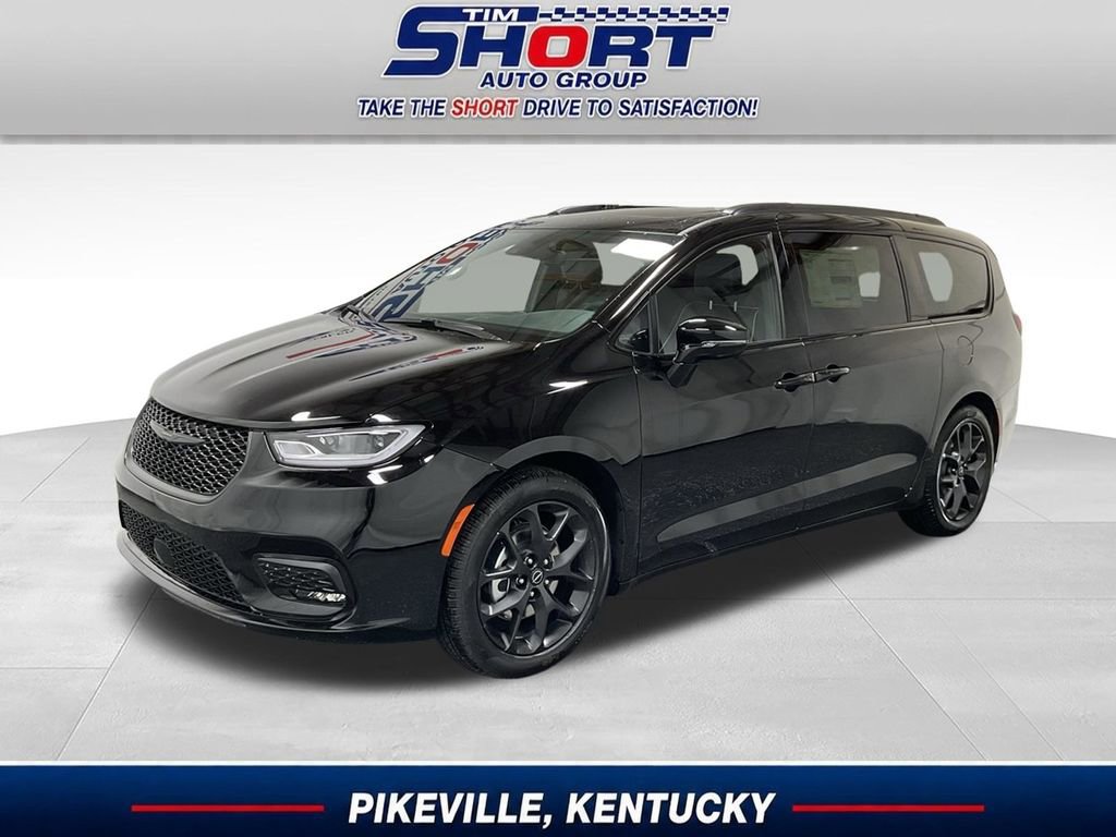New 2025 Chrysler Pacifica Limited