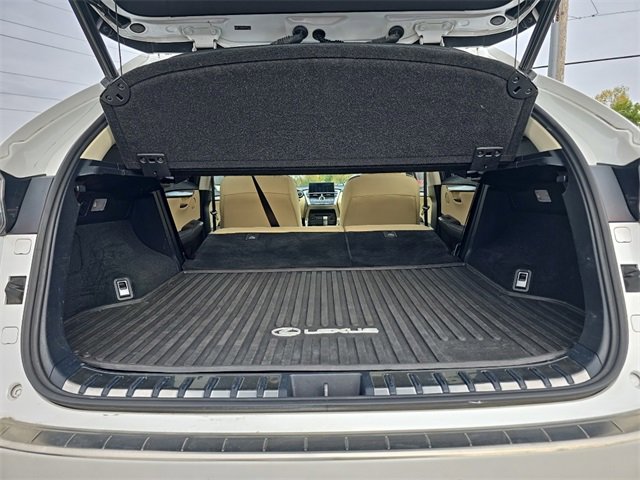 Used 2017 Lexus NX 300h AWD image 32
