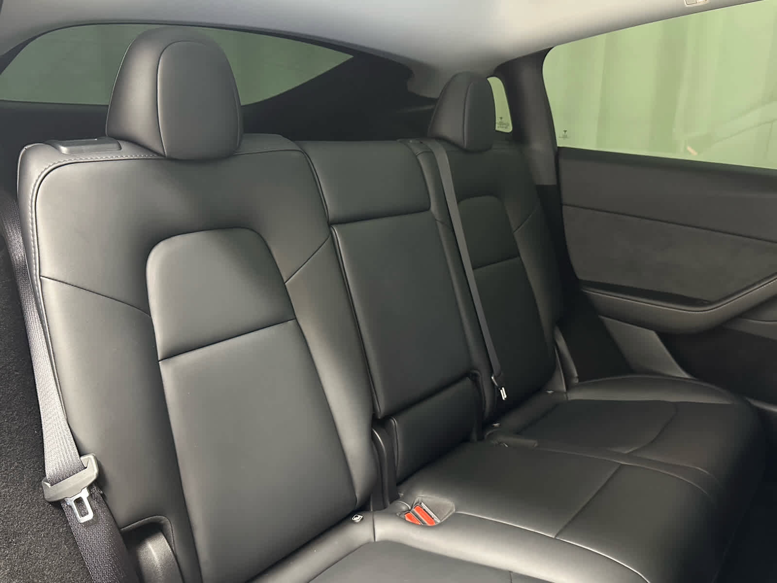 Used 2024 Tesla Model Y Long Range image 21