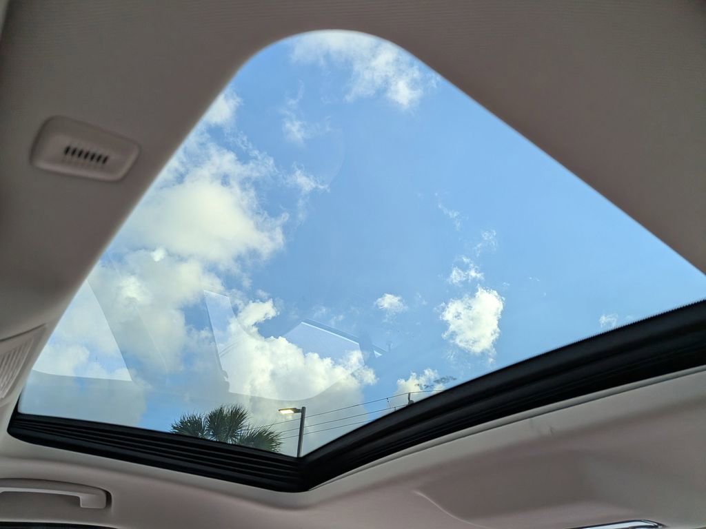 Used 2014 BMW 528i xDrive Sedan image 23