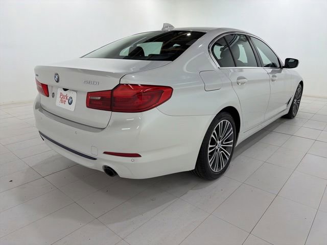 Used 2019 BMW 530i xDrive w/ Convenience Package AWD/4WD image 5
