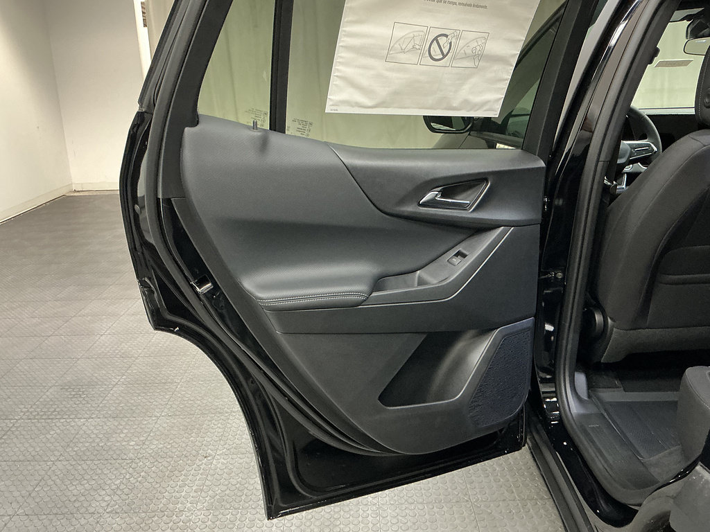 New 2027 Chevrolet Equinox LT w/ LPO, Floor Liner Package AWD/4WD image 23
