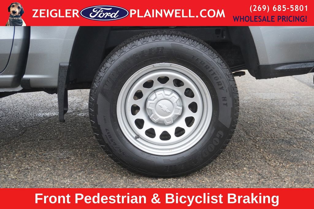 Used 2024 Chevrolet Colorado W/T image 9