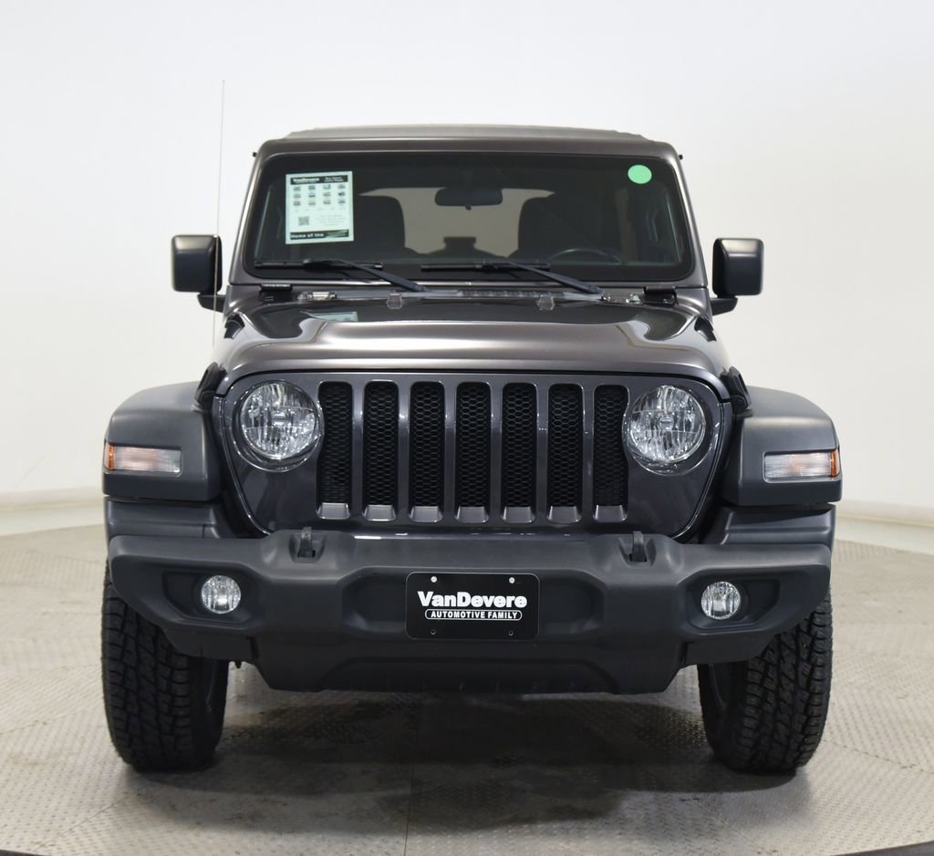 Used 2018 Jeep Wrangler Unlimited Sport S AWD/4WD image 2