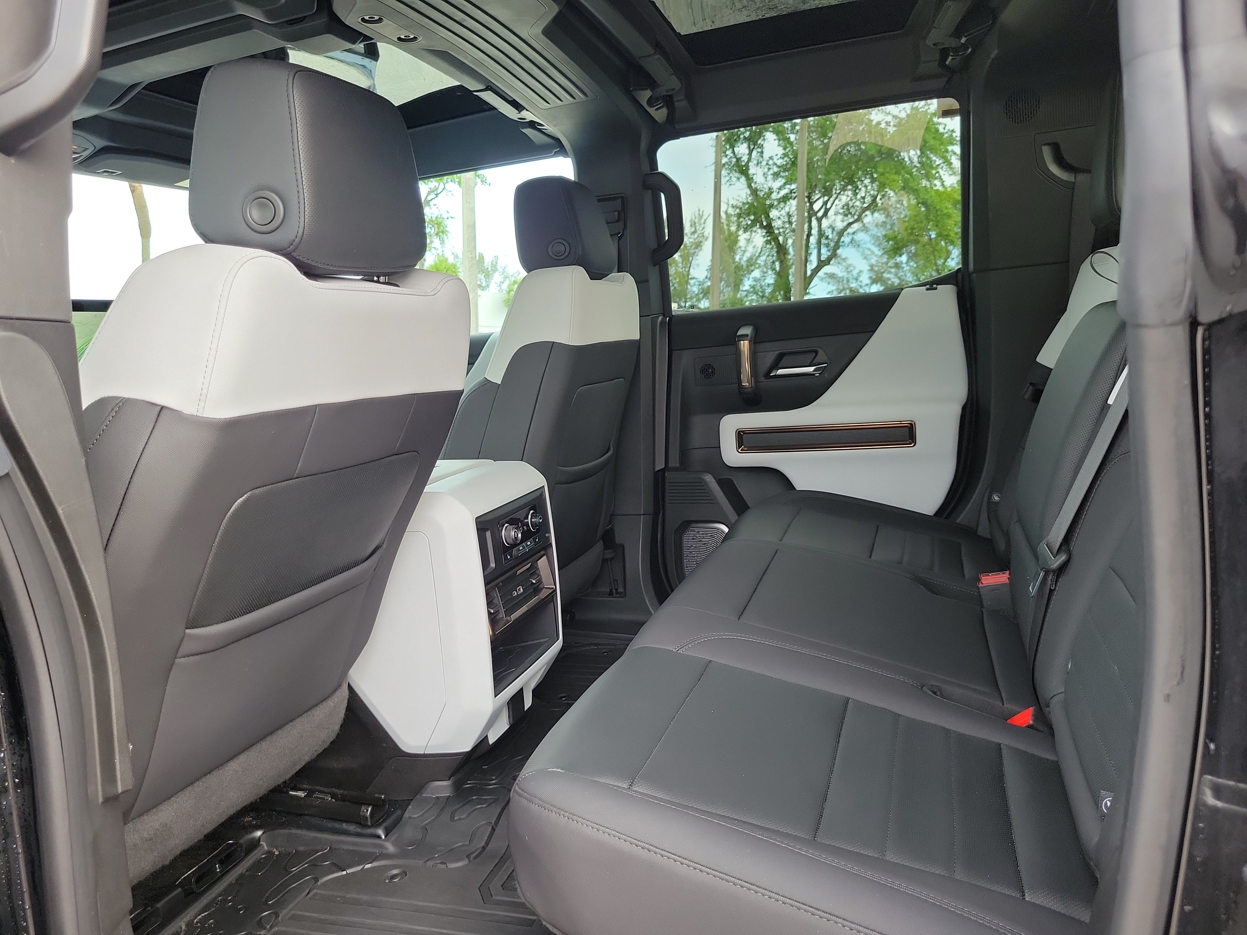 Used 2024 GMC Hummer EV 3X w/ Extreme Off-Road Package AWD/4WD image 15