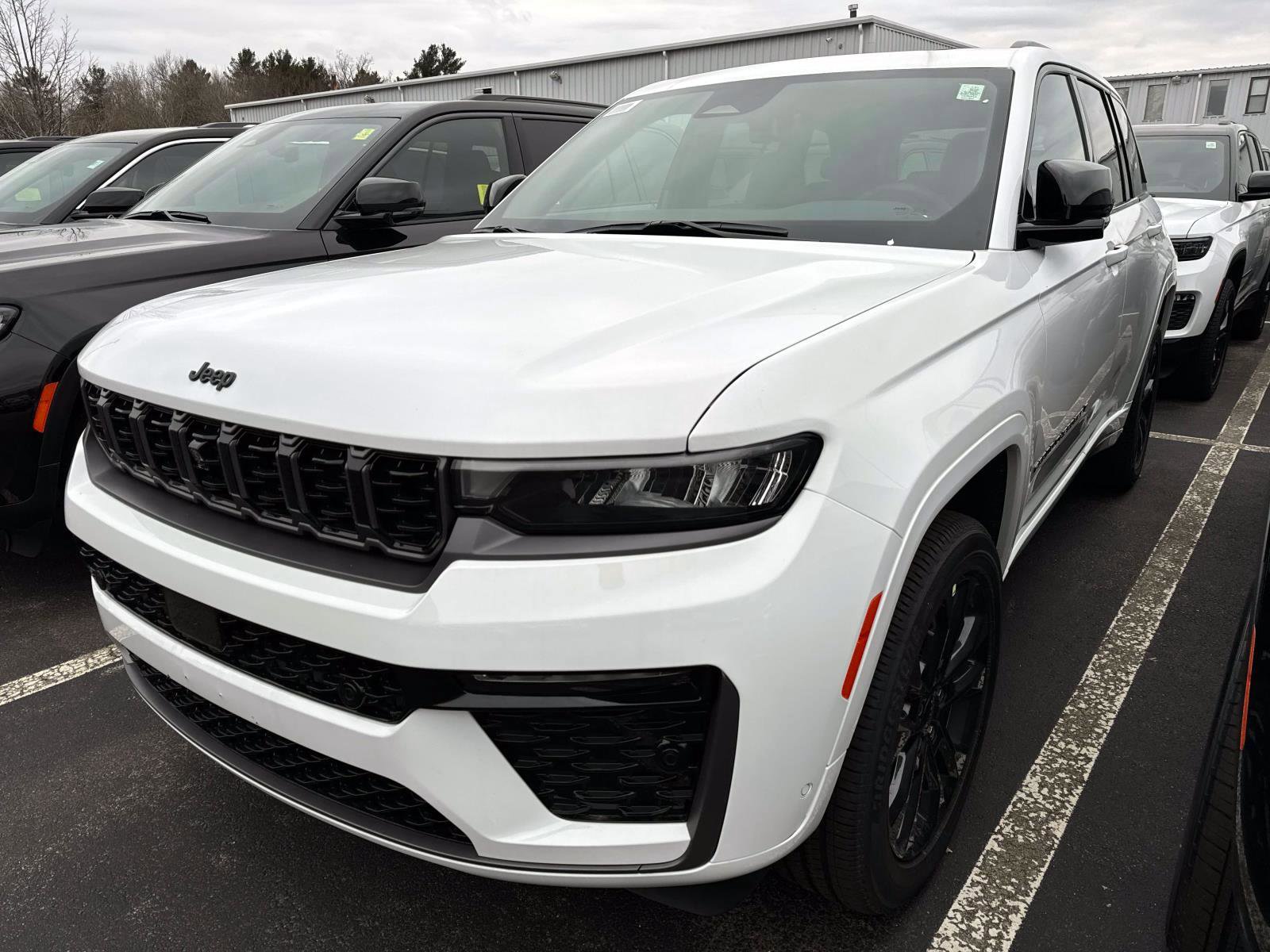 New 2026 Jeep Grand Cherokee Limited image 4