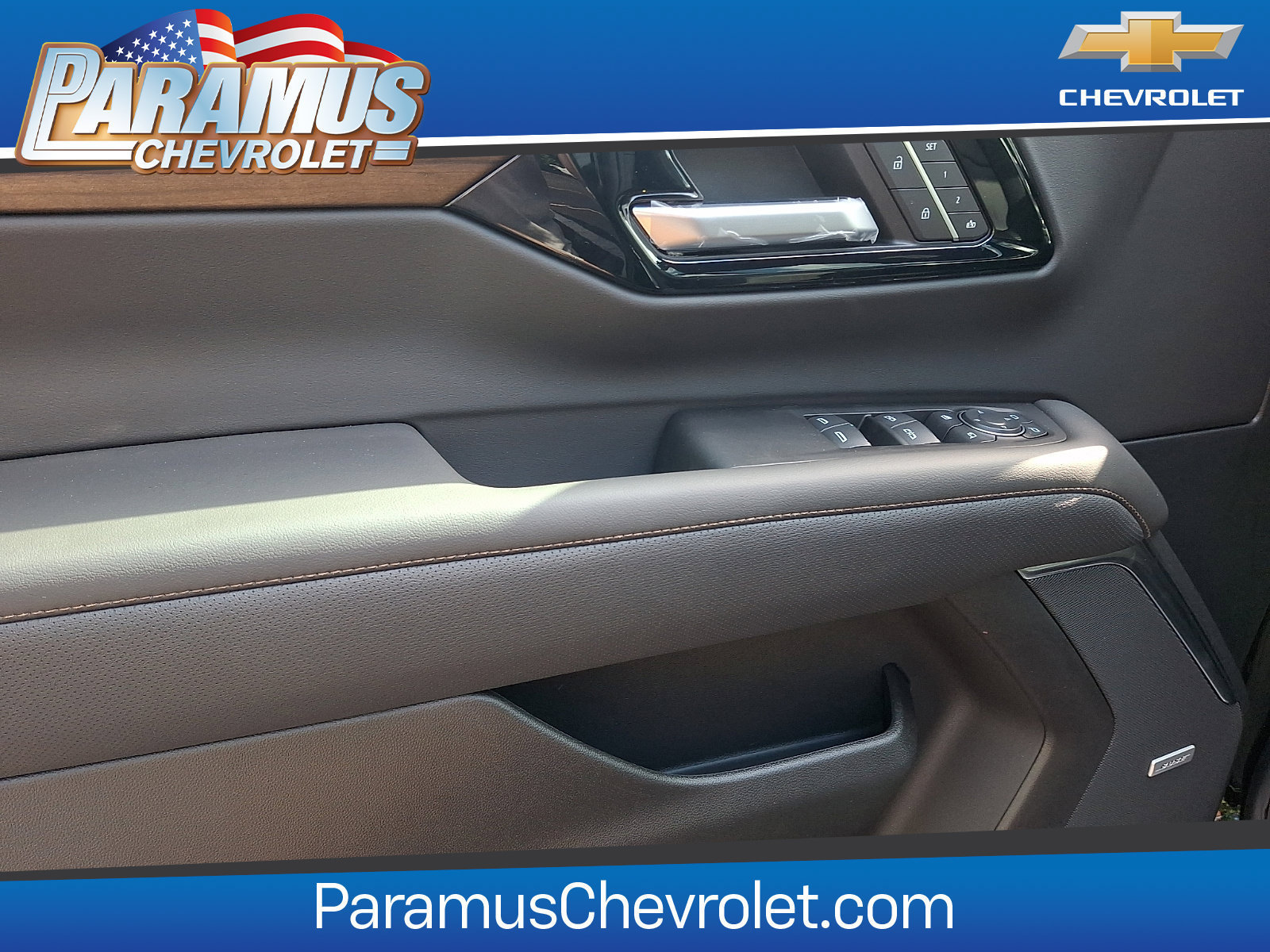 New 2026 Chevrolet Suburban High Country AWD/4WD image 9