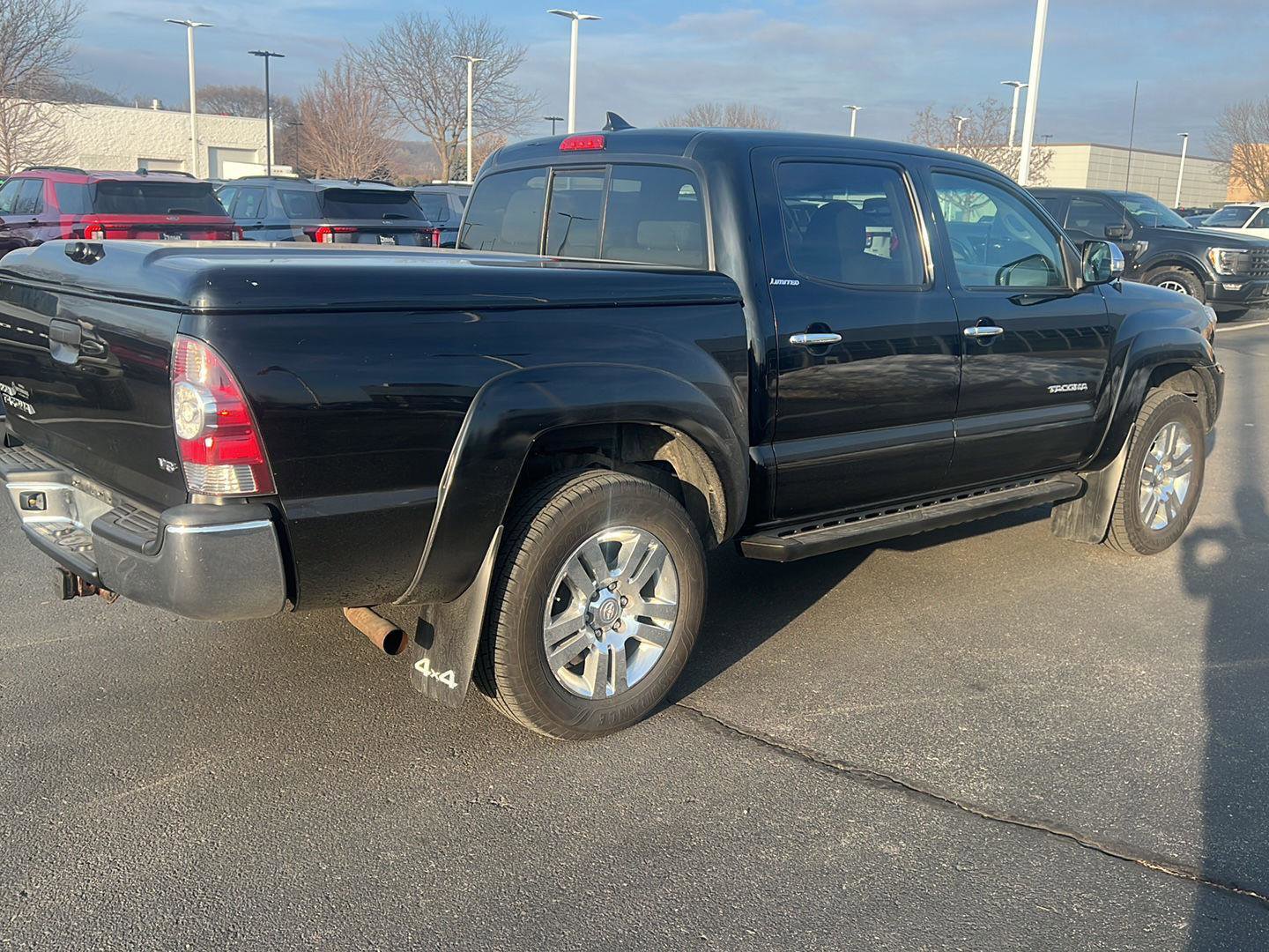Used 2014 Toyota Tacoma 4x4 Double Cab w/ Limited Package image 6