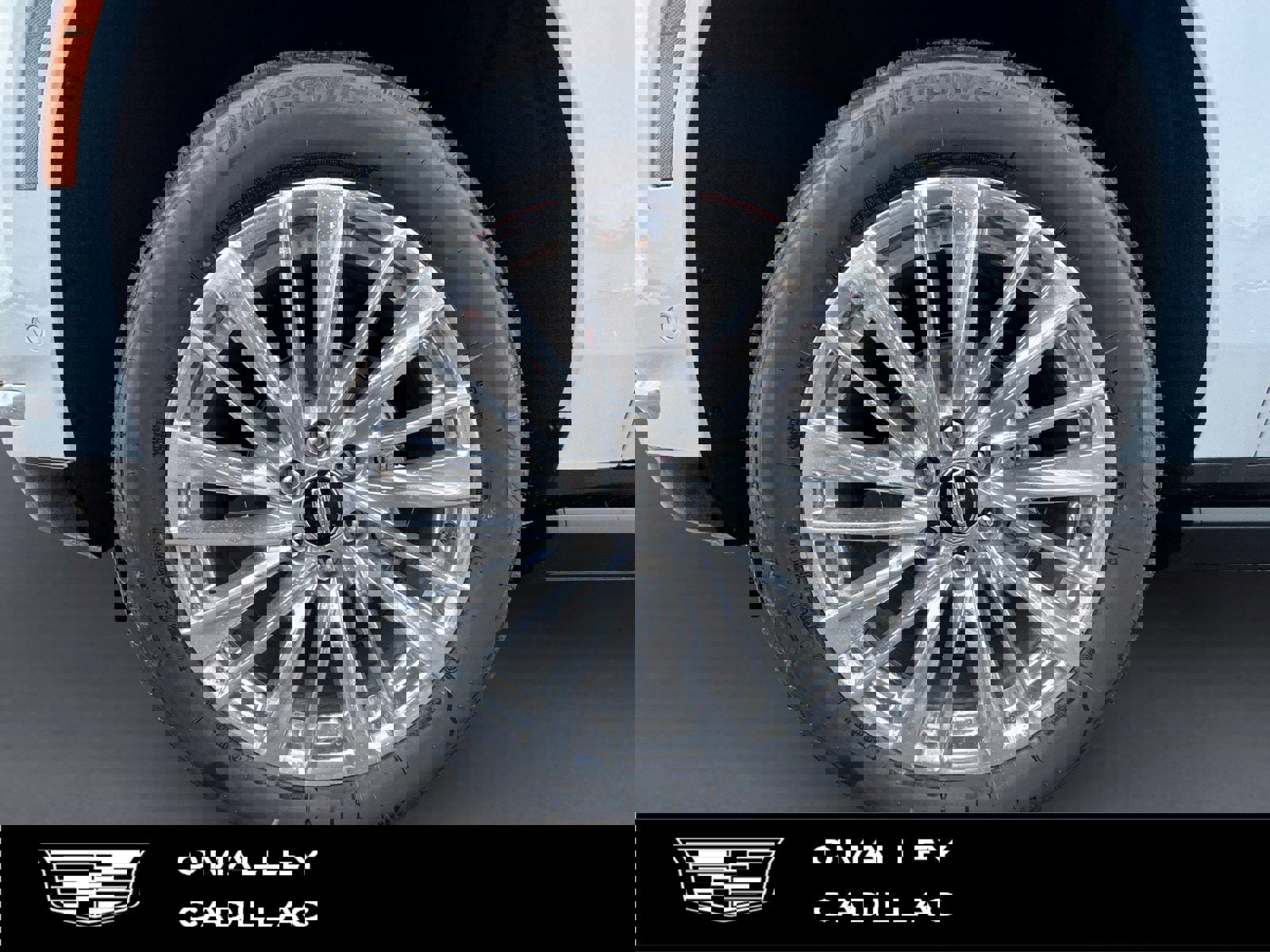 New 2026 Cadillac Escalade Luxury w/ Touring Package image 9