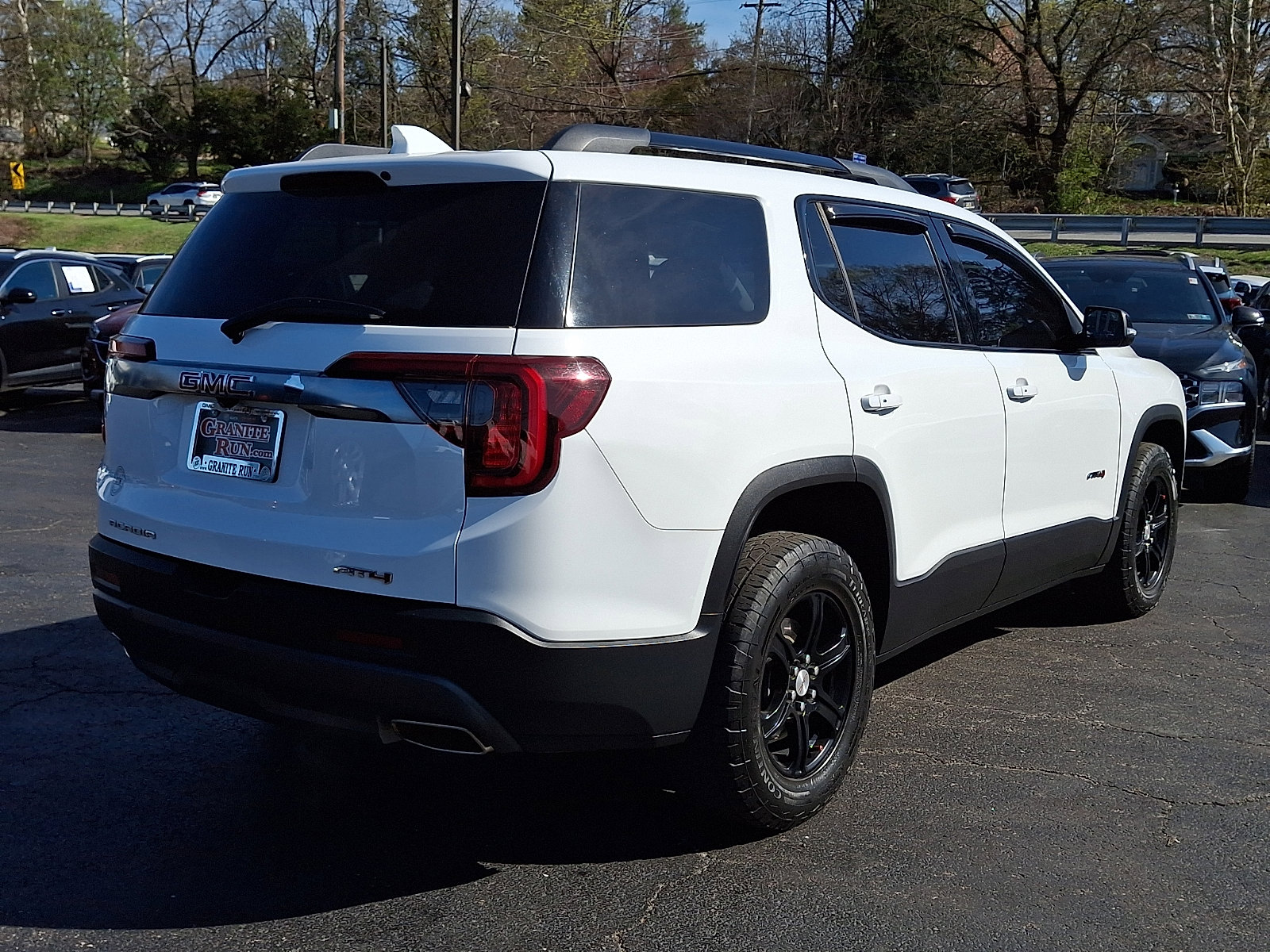 Used 2021 GMC Acadia AT4 w/ Trailering Package AWD/4WD image 6