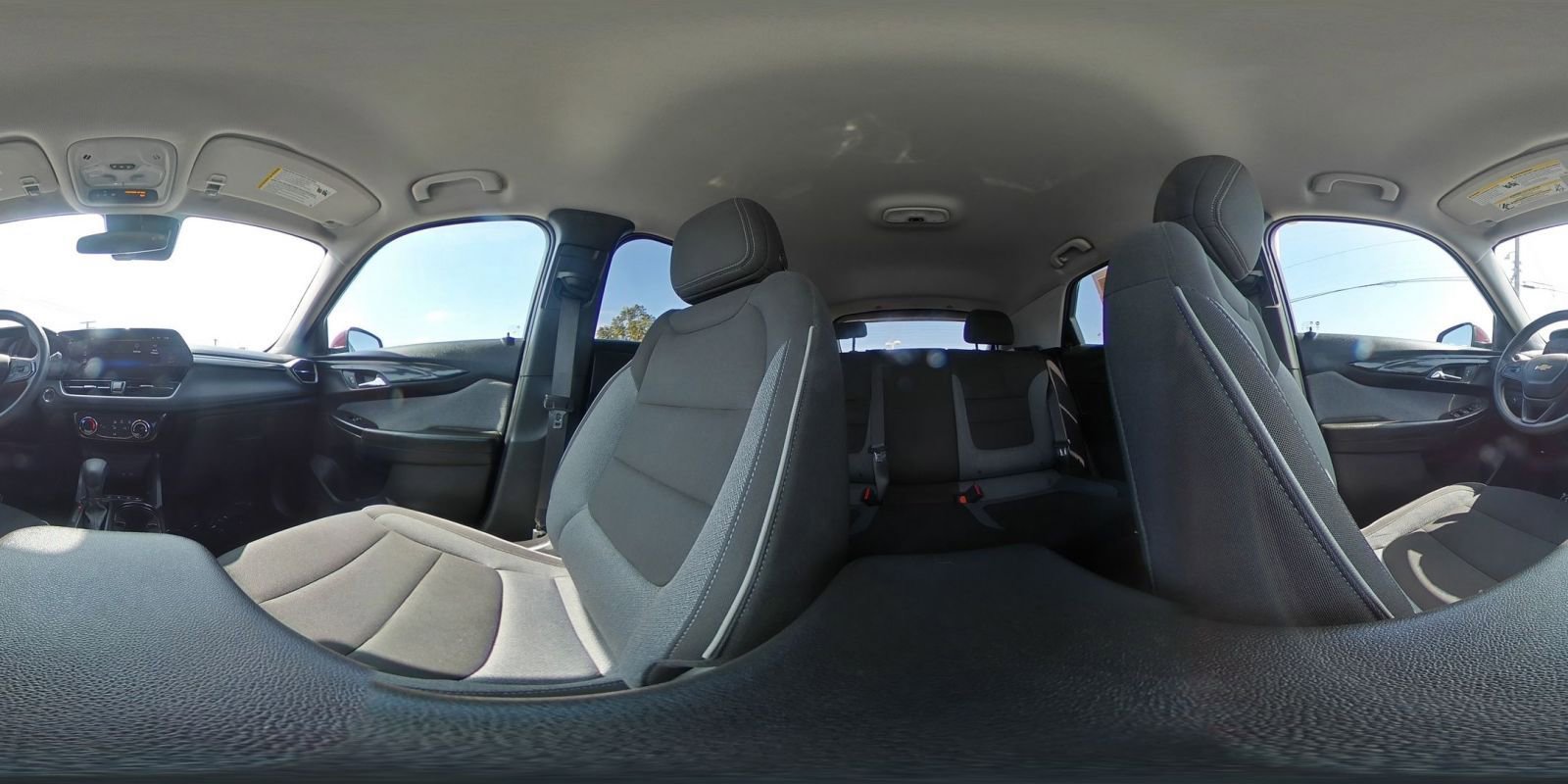 Used 2025 Chevrolet TrailBlazer LT FWD image 43