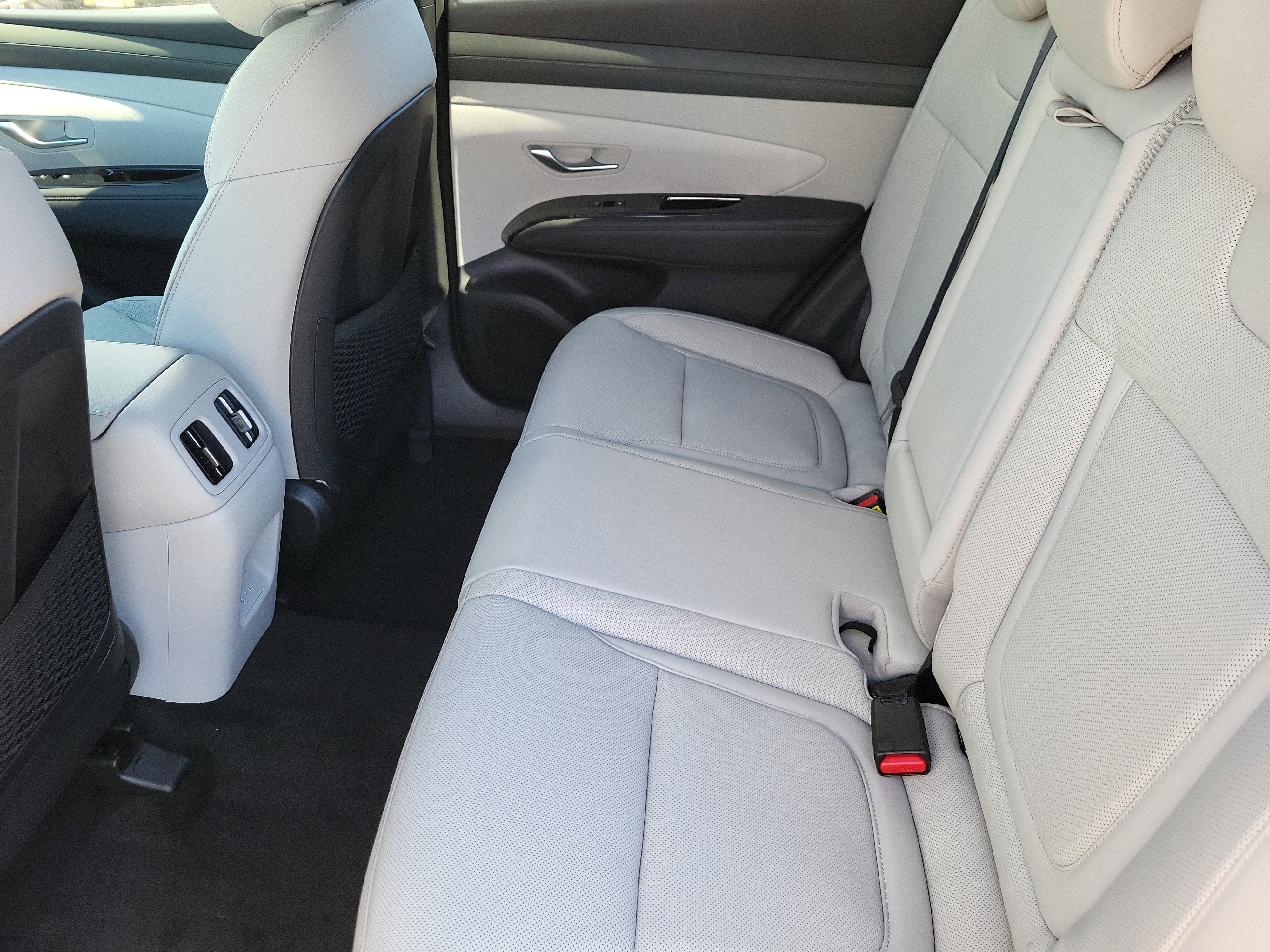 New 2025 Hyundai Tucson Limited w/ Tow & Go Package image 9