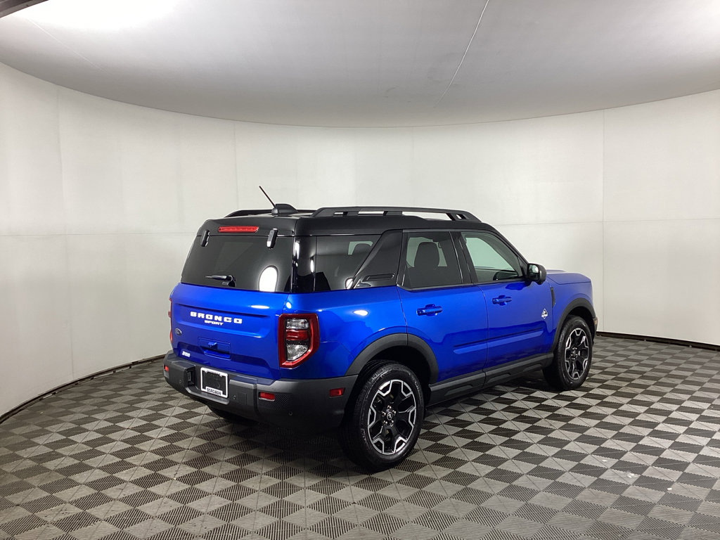 Used 2025 Ford Bronco Sport Outer Banks w/ Outer Banks Tech Package+ image 2