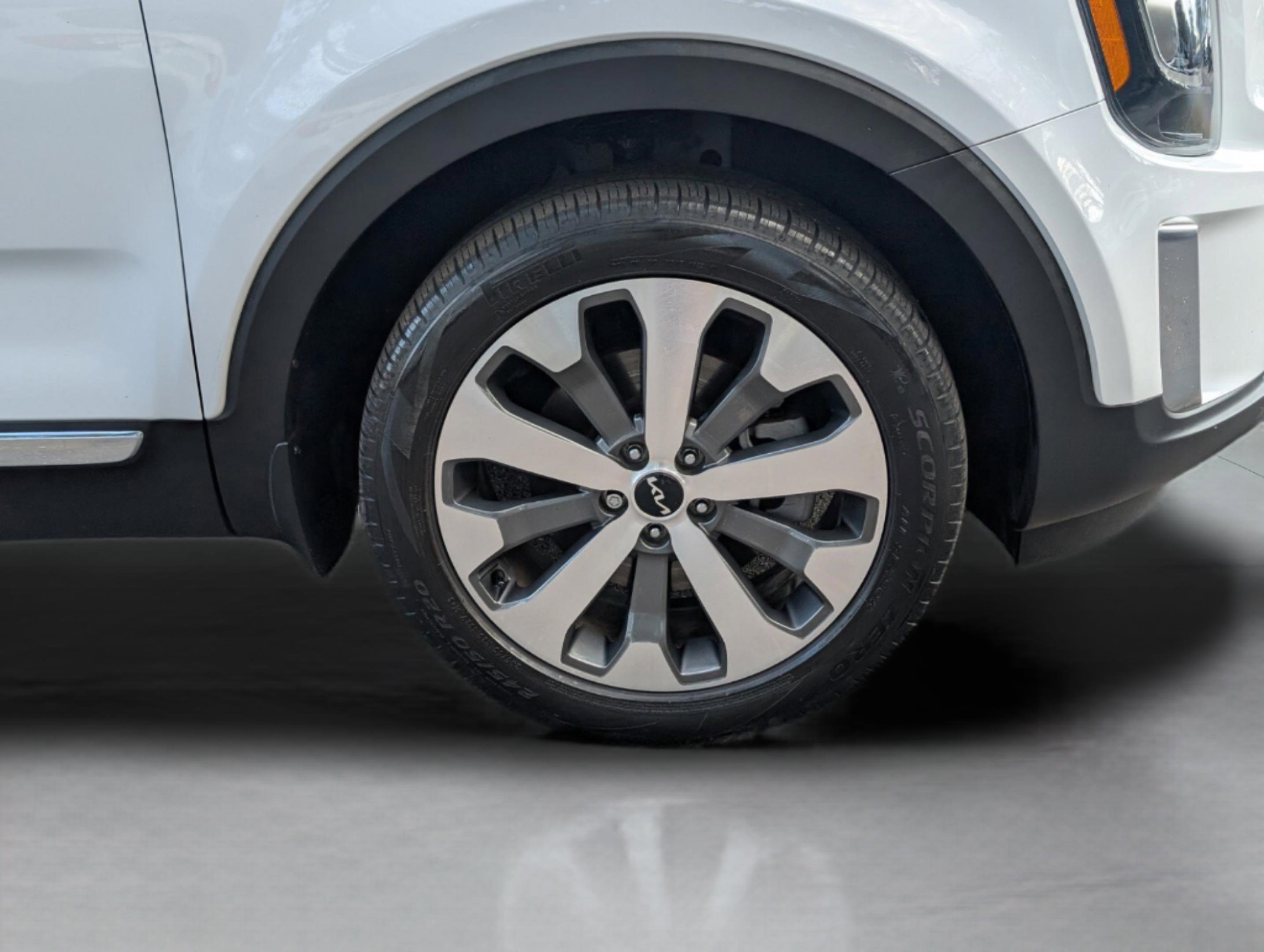 Certified 2022 Kia Telluride EX w/ EX Premium Package image 38