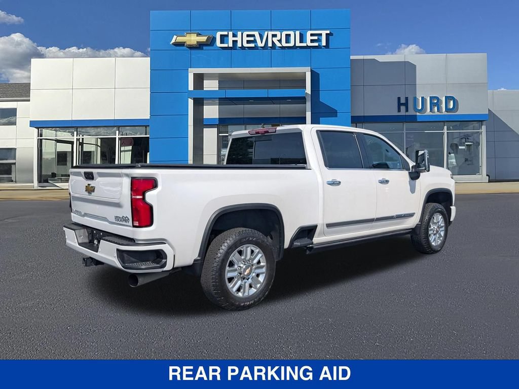 Used 2025 Chevrolet Silverado 2500 High Country w/ High Country Premium Package AWD/4WD image 4