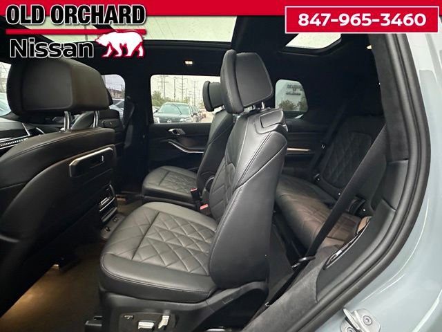 Used 2023 BMW X7 xDrive40i w/ M Sport Package AWD/4WD image 14
