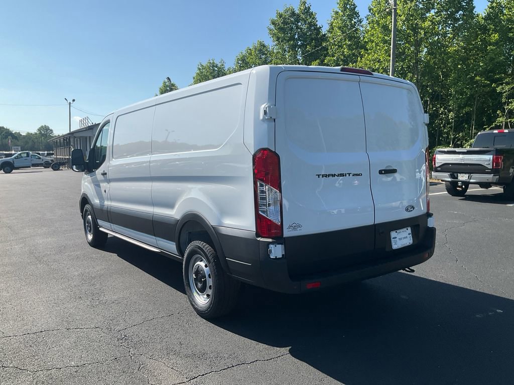 New 2026 Ford Transit 250 Low Roof RWD image 7
