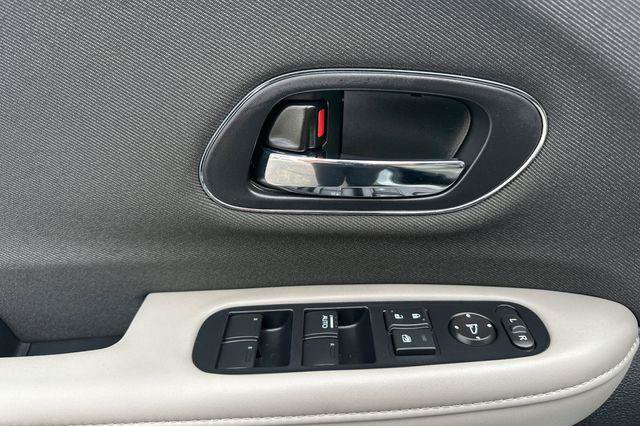 Used 2020 Honda HR-V EX image 11