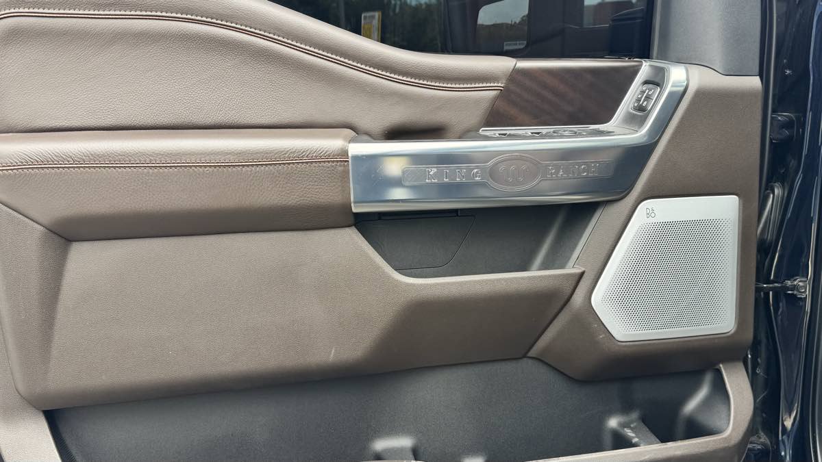 Used 2025 Ford F250 King Ranch w/ Chrome Package AWD/4WD image 23