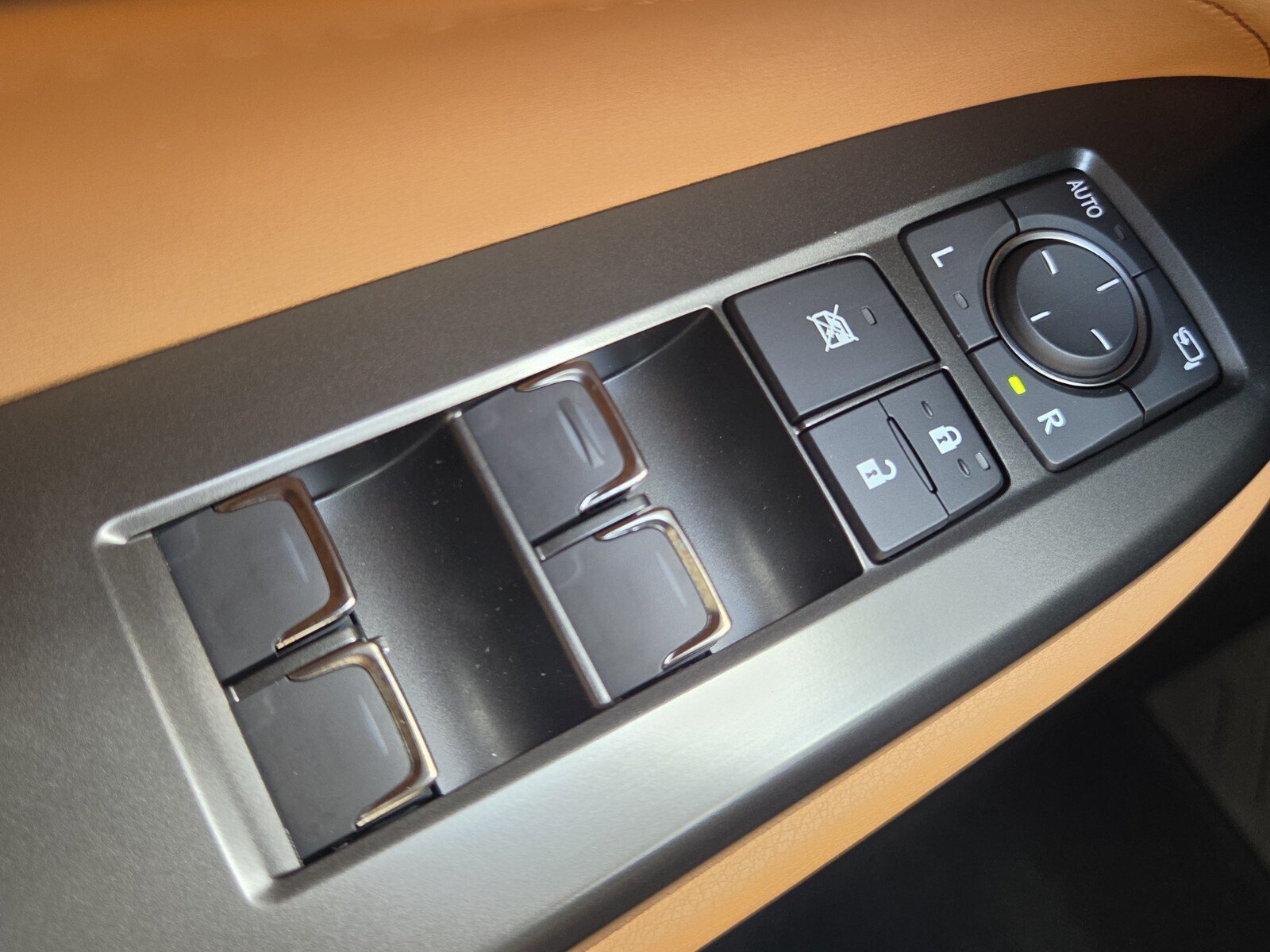 New 2026 Lexus NX 350 AWD w/ Cold Area Package image 33