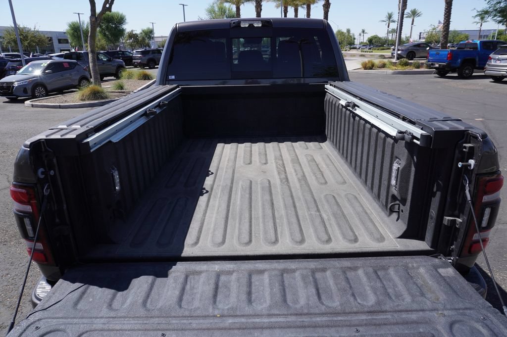 Used 2024 RAM 3500 Limited AWD/4WD image 9