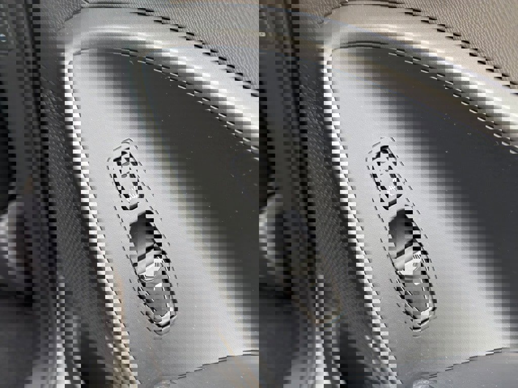 Used 2017 Hyundai Santa Fe Sport image 34