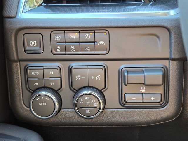 New 2026 Chevrolet Suburban RST w/ Comfort Package AWD/4WD image 30