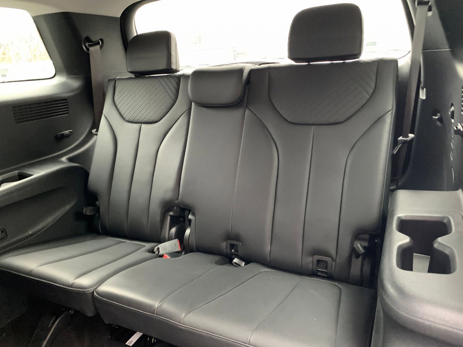 Used 2025 Hyundai Palisade SEL image 32