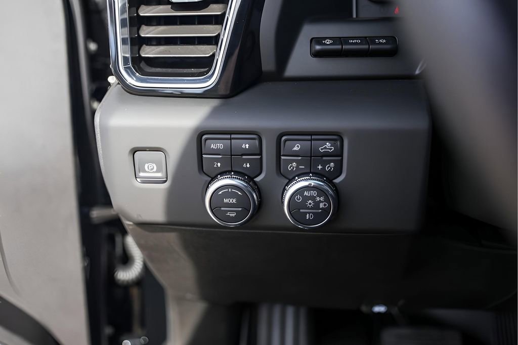 Used 2025 GMC Sierra 1500 Denali image 18