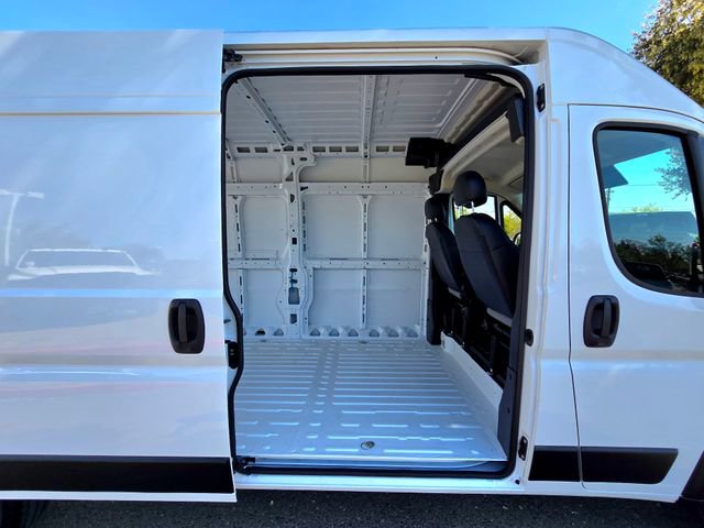 Used 2024 RAM ProMaster 2500 image 19