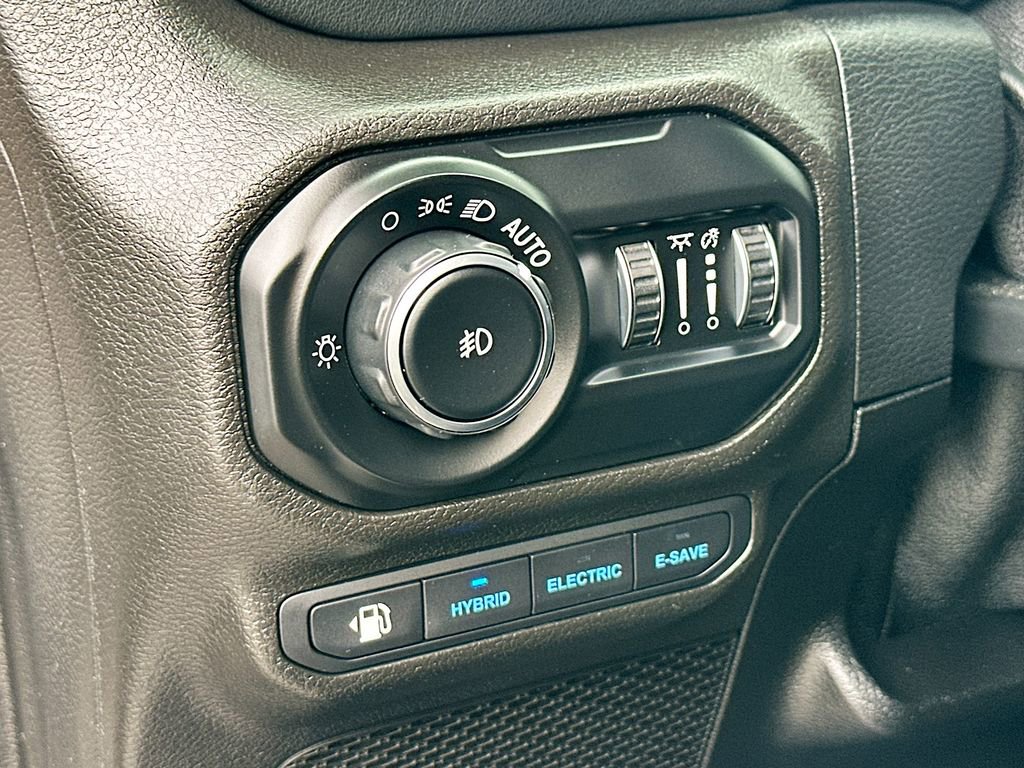 Used 2021 Jeep Wrangler Unlimited Rubicon 4xe w/ Steel Bumper Group image 11