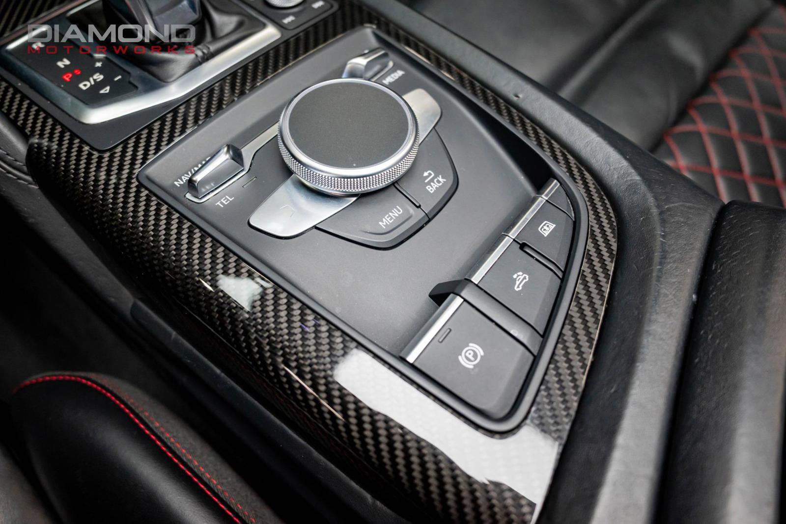 Used 2018 Audi R8 V10 w/ Carbon Exterior Package image 71