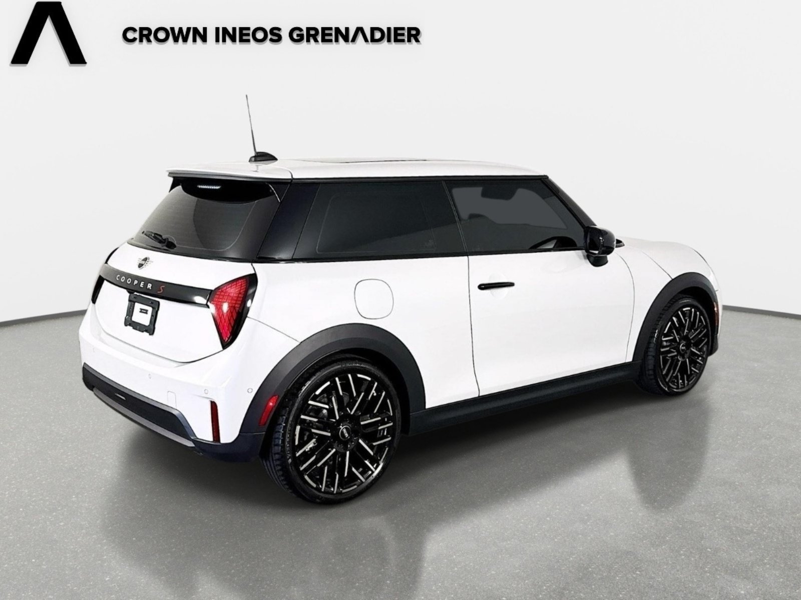 Used 2025 MINI Cooper S FWD image 5