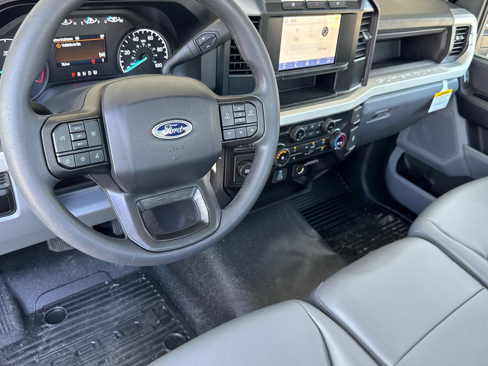 Used 2024 Ford F550 Luxury RWD image 12
