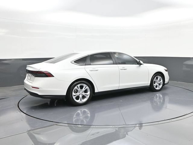 Used 2025 Honda Accord LX image 13