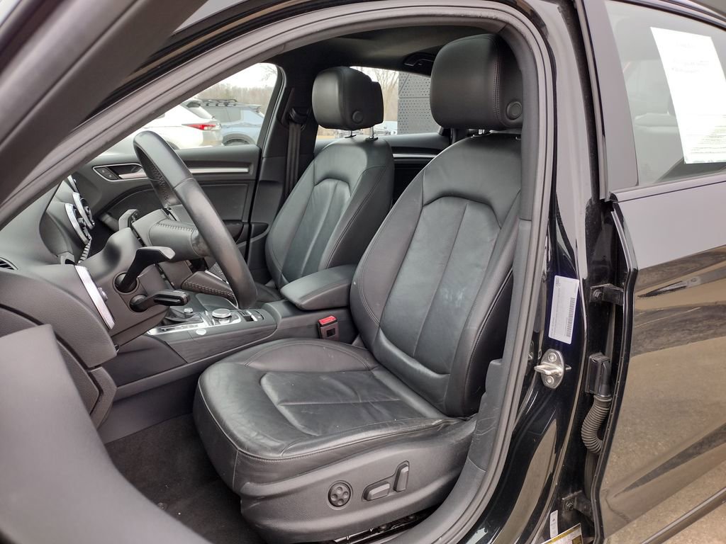 Used 2020 Audi A3 2.0T Premium image 2