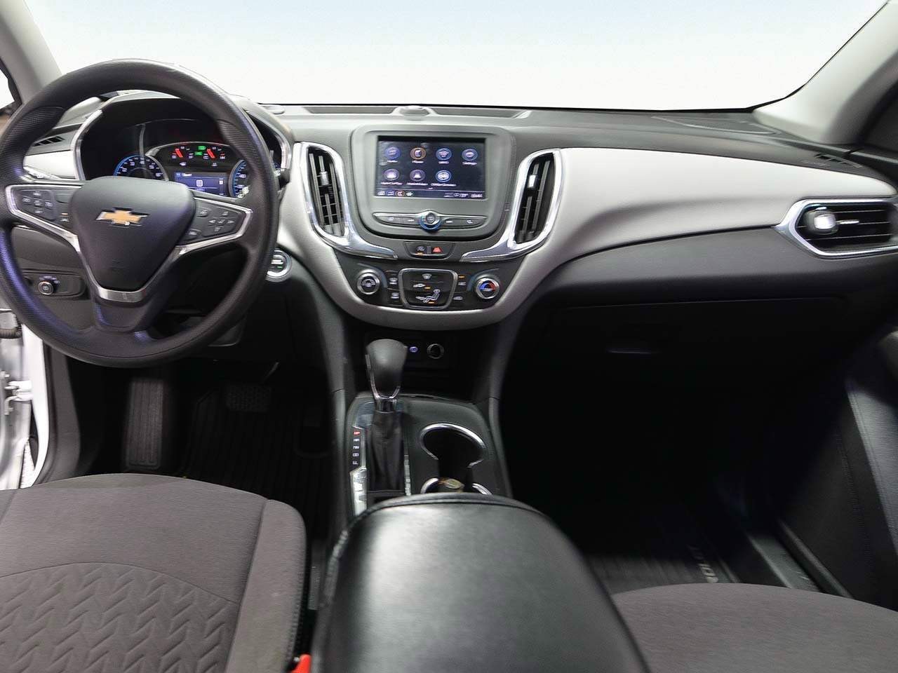 Used 2022 Chevrolet Equinox LS w/ LS Convenience Package FWD image 7