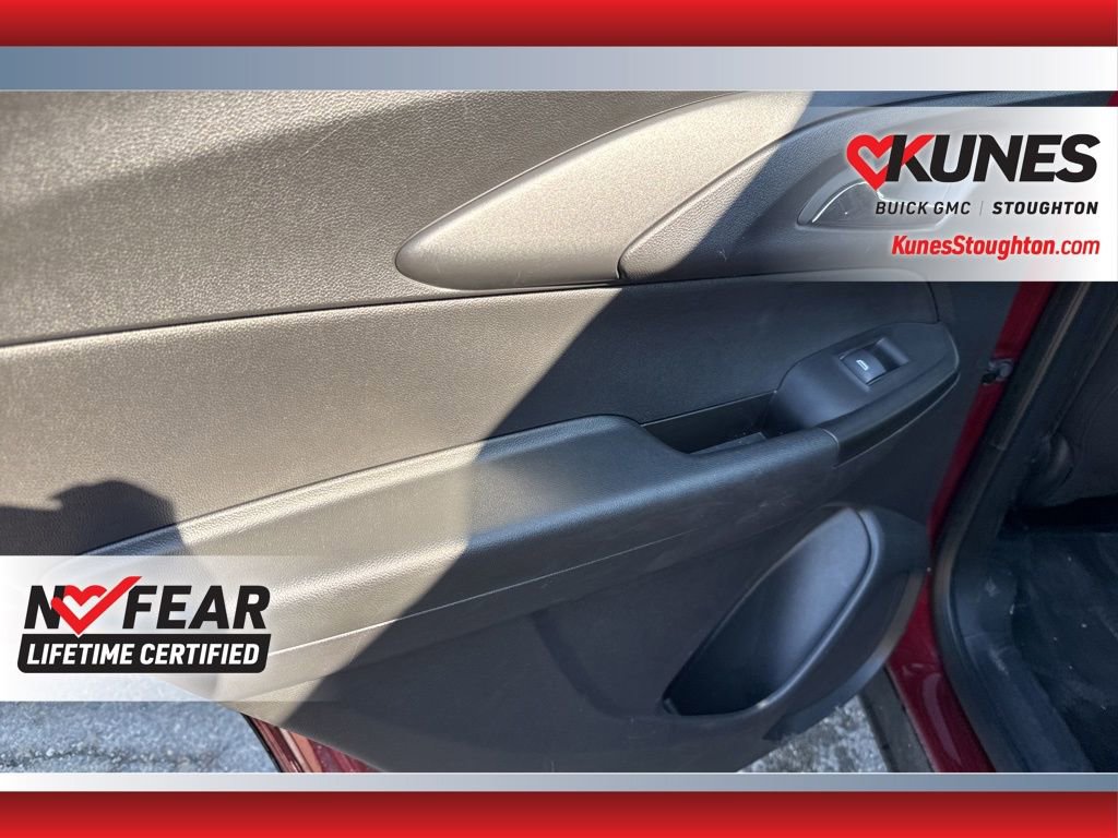 Used 2025 Chevrolet TrailBlazer LT w/ Driver Confidence Package image 35